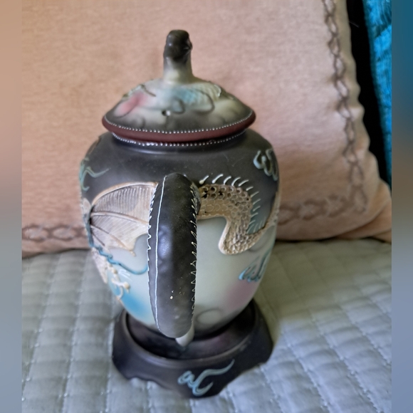 Antique Japanese Moriage Black Shadow White Dragon Ware Nippon Teapot w/Stand - Picture 12 of 15